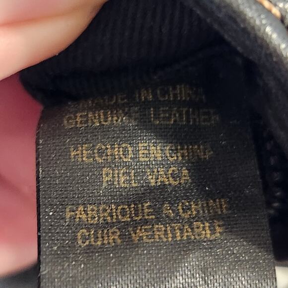 Fossil Black Leather Quilted Embroidered Zipped Chain Link Wristlet Mini Clutch - Picture 3 of 10